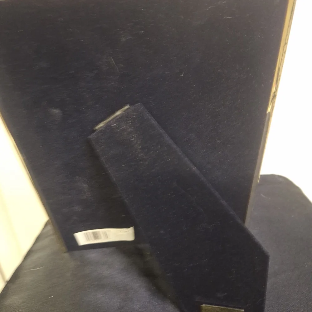Silver Textured Photo Frame 8